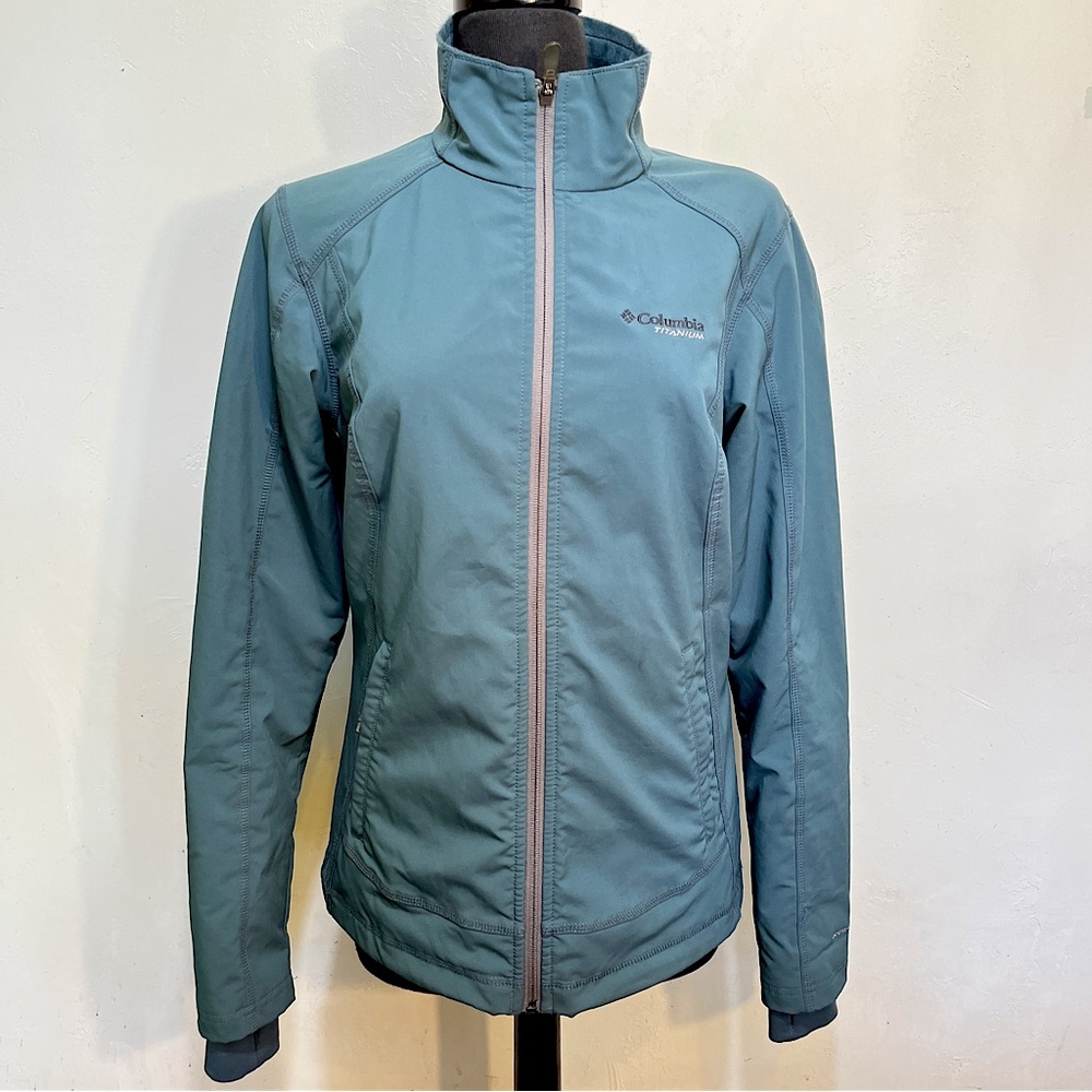 🔹 Columbia Zip Up Jacket 🔹